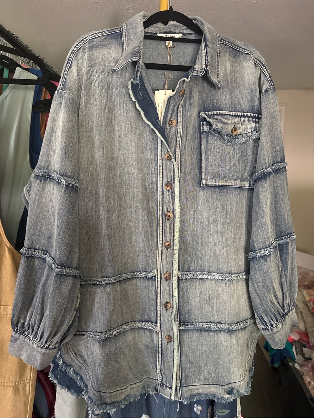 Blue Velvet Vintage-Style Distressed Denim Shirt-Jacket in Light Blue - Picture 2 of 3